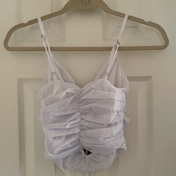 White Fox Beautiful Stranger Crop Top (xs) - Picture 2 of 4
